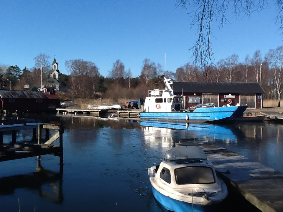 Lastbåt Kyrkviken Möja